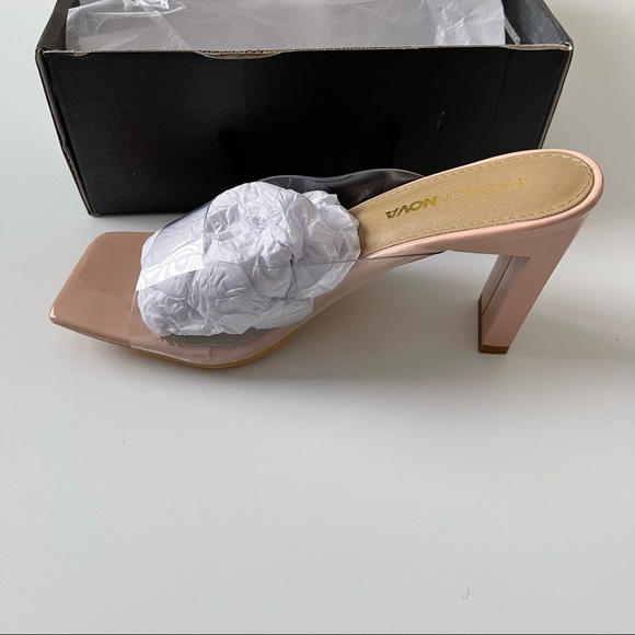 Fashionnova heels - Picture 5 of 9